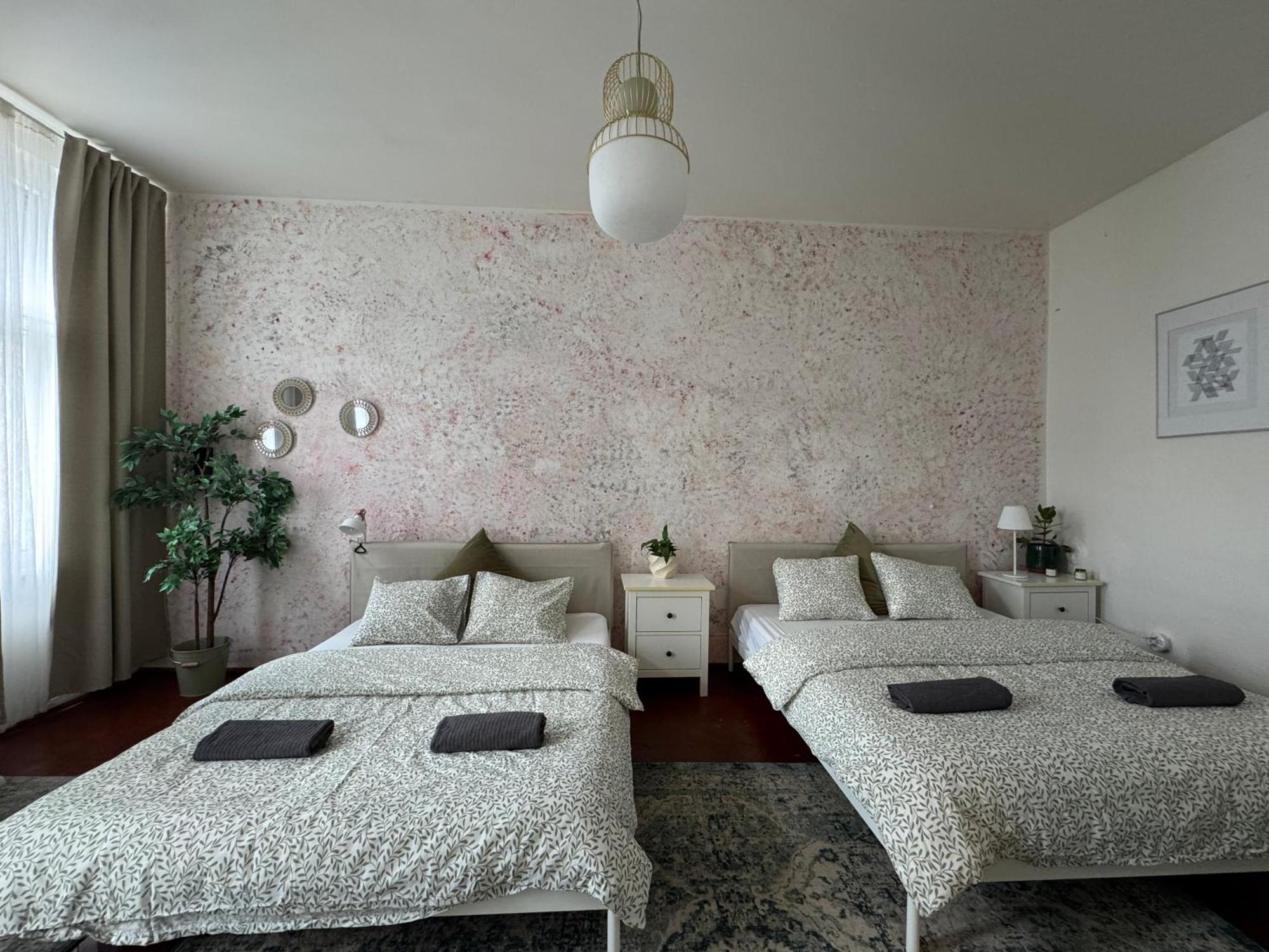 Apartment 2bdr Pretty In The Local Area Of